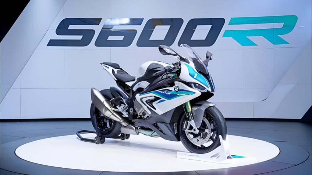 BMW S 1000 RR características precio y rendimiento de la moto deportiva